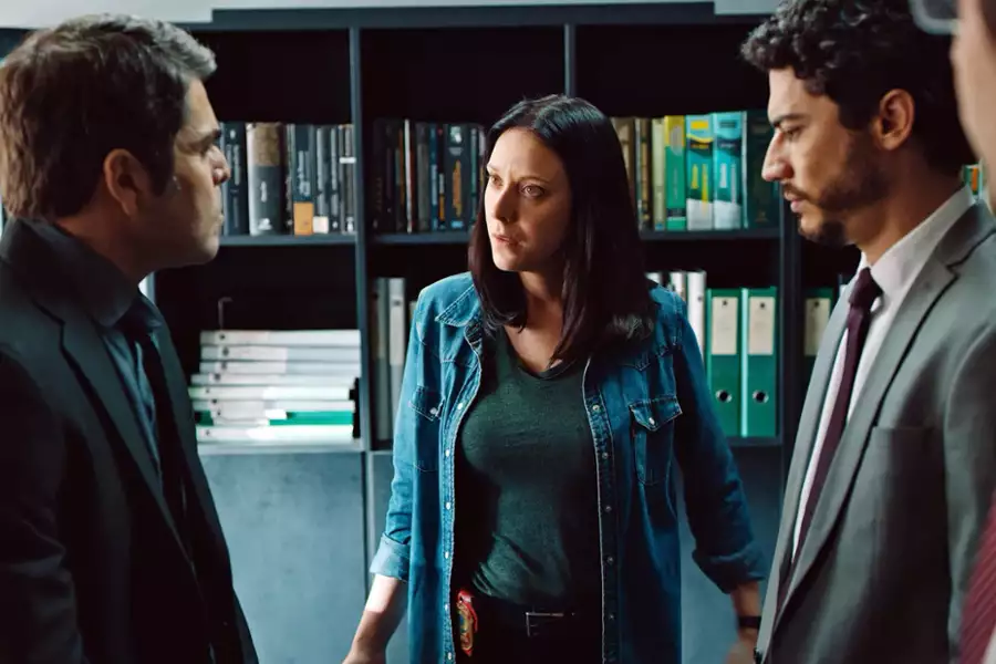 Dobrze naoliwiona maszyna - galeria zdjęć - filmweb