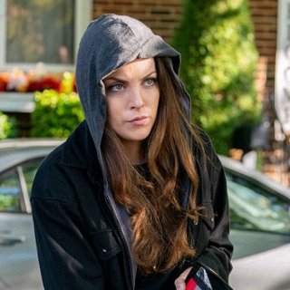 Amanda Weiss