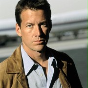 James Denton w Raport o zagrożeniach