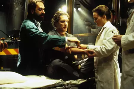 Po tamtej stronie - galeria zdjęć - filmweb
