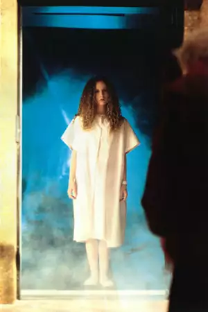 Po tamtej stronie - galeria zdjęć - filmweb
