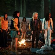Yellowjackets - galeria zdjęć - filmweb