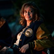 Yellowjackets - galeria zdjęć - filmweb