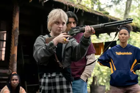 Yellowjackets - galeria zdjęć - filmweb