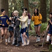 Yellowjackets - galeria zdjęć - filmweb