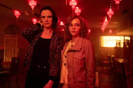 Yellowjackets - galeria zdjęć - filmweb