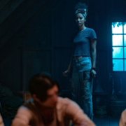 Yellowjackets - galeria zdjęć - filmweb