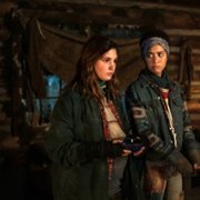 Yellowjackets - galeria zdjęć - filmweb