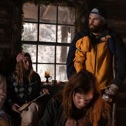 Yellowjackets - galeria zdjęć - filmweb