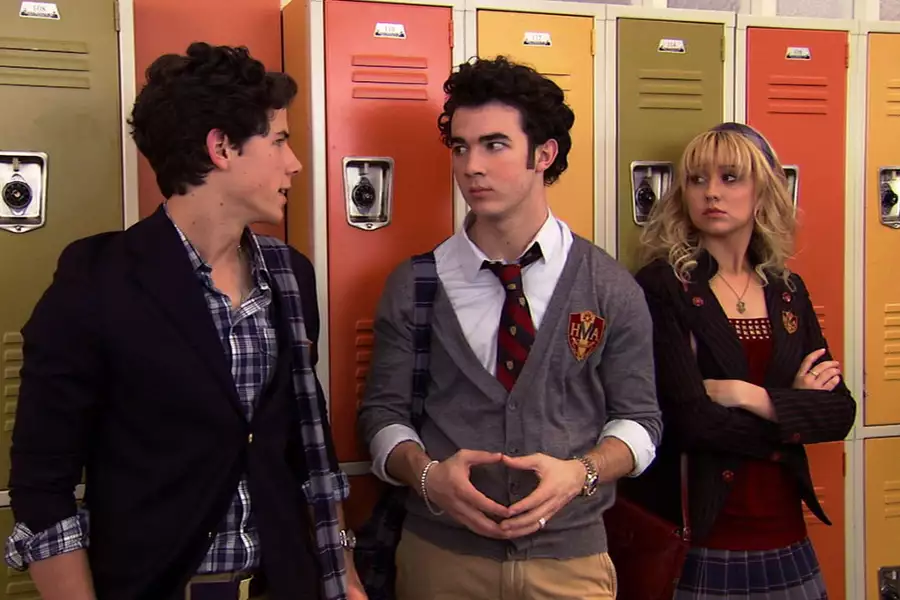 Jonas - galeria zdjęć - filmweb