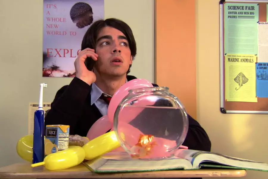 Jonas - galeria zdjęć - filmweb