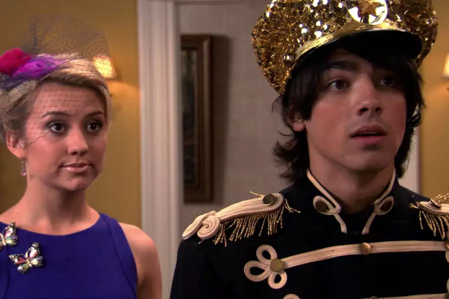 Jonas - galeria zdjęć - filmweb