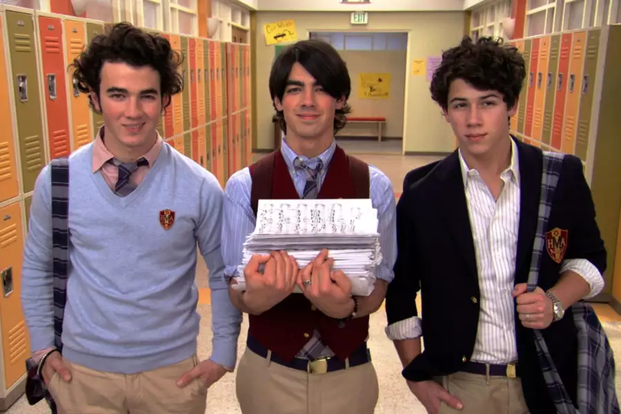 Jonas - galeria zdjęć - filmweb