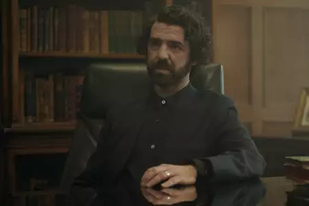 Bękart z piekła rodem - galeria zdjęć - filmweb
