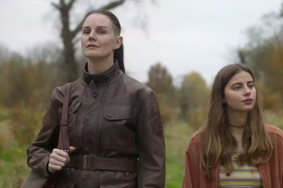 Bękart z piekła rodem - galeria zdjęć - filmweb