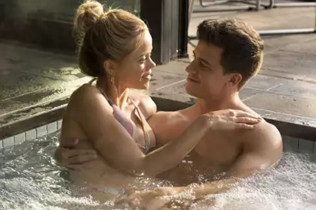 Ktoś z nas kłamie - galeria zdjęć - filmweb
