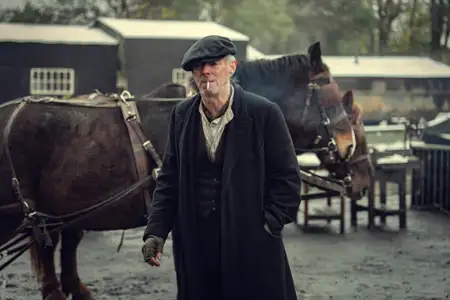 Peaky Blinders: Nieśmiertelny - galeria zdjęć - filmweb