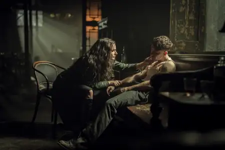 Peaky Blinders: Nieśmiertelny - galeria zdjęć - filmweb