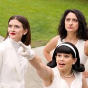 Three Busy Debras - galeria zdjęć - filmweb
