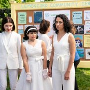 Three Busy Debras - galeria zdjęć - filmweb