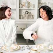 Three Busy Debras - galeria zdjęć - filmweb