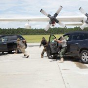 Precious Cargo - galeria zdjęć - filmweb