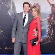 Alicja po drugiej stronie lustra - galeria zdjęć - filmweb