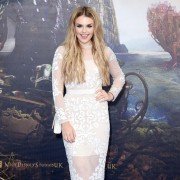 Alice Through the Looking Glass - galeria zdjęć - filmweb