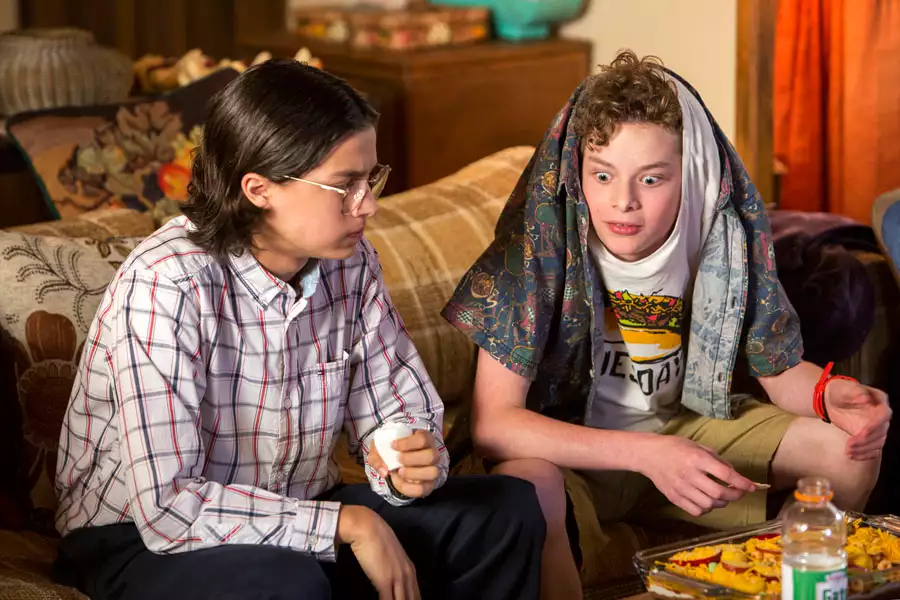 Everything Sucks! - galeria zdjęć - filmweb