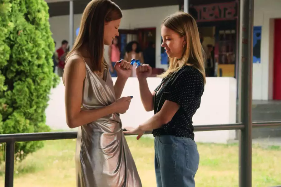 Everything Sucks! - galeria zdjęć - filmweb
