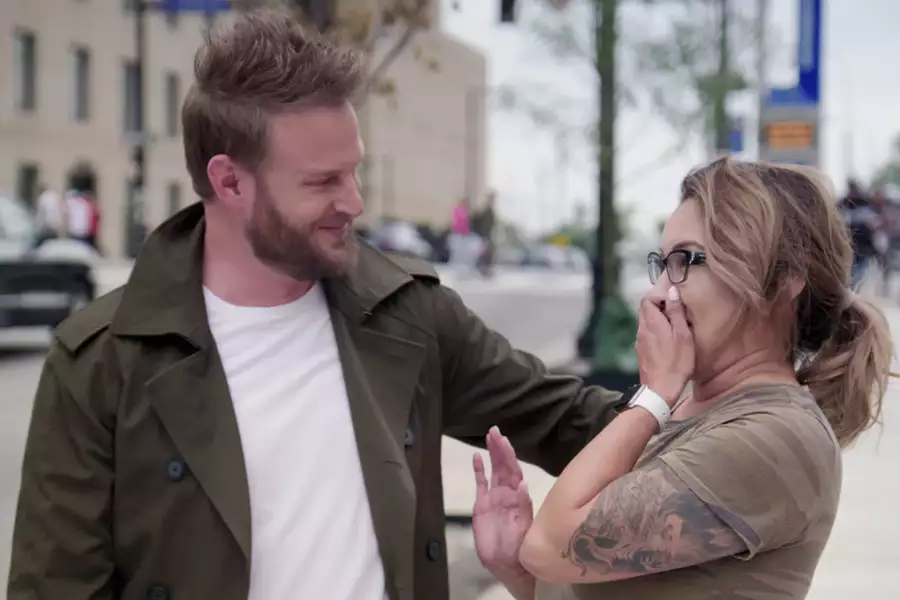 Porady r&oacute;żowej brygady - galeria zdjęć - filmweb