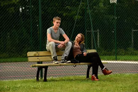 Z podniesionym czołem - galeria zdjęć - filmweb