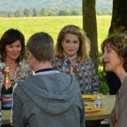 Z podniesionym czołem - galeria zdjęć - filmweb
