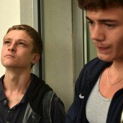 Z podniesionym czołem - galeria zdjęć - filmweb