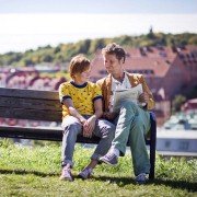 Chłopiec w złotych spodniach - galeria zdjęć - filmweb