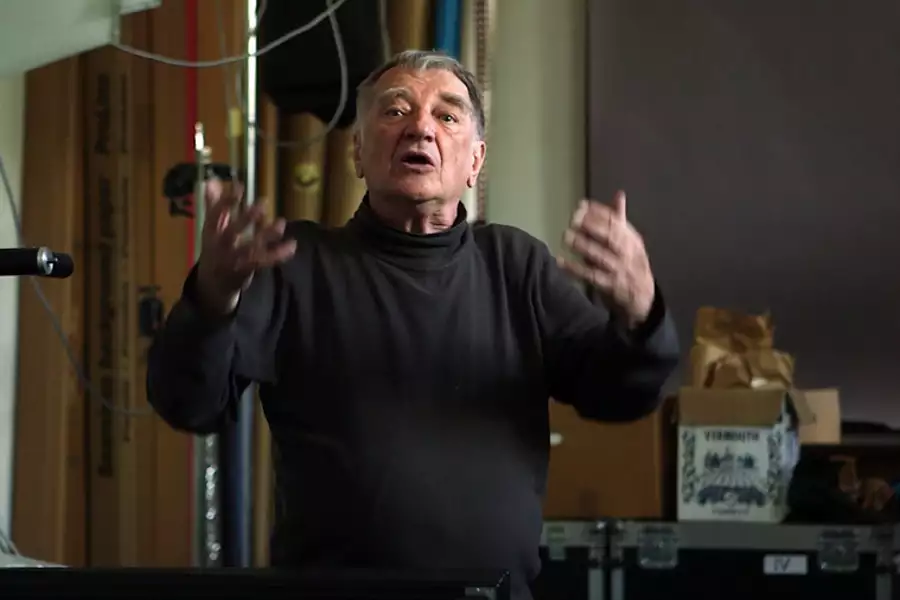 Gintrowski - galeria zdjęć - filmweb