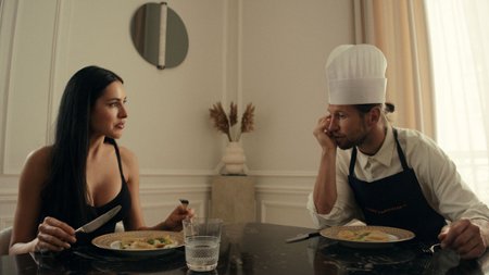 Odcinek 3 Moda na krytykę