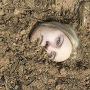Pogrzebani - galeria zdjęć - filmweb