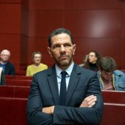 Dziewczyna z bransoletką - galeria zdjęć - filmweb