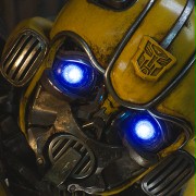 Dylan O'Brien w Bumblebee