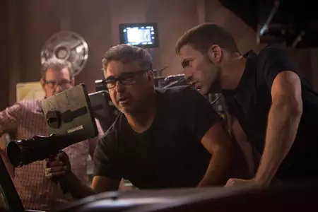 Bumblebee - galeria zdjęć - filmweb