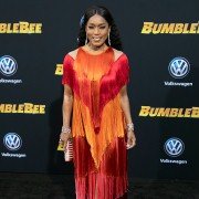 Bumblebee - galeria zdjęć - filmweb