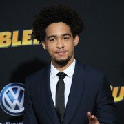 Bumblebee - galeria zdjęć - filmweb