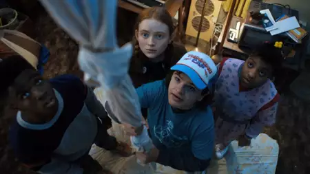 Stranger Things - galeria zdjęć - filmweb