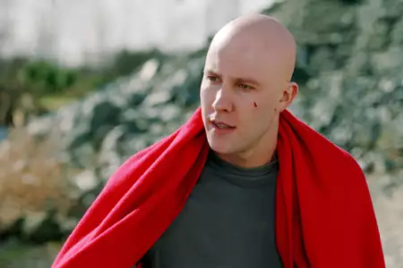 Tajemnice Smallville - galeria zdjęć - filmweb
