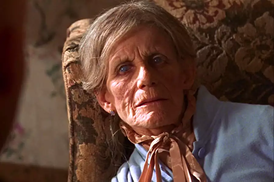 Tajemnice Smallville - galeria zdjęć - filmweb