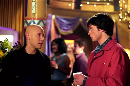Tajemnice Smallville - galeria zdjęć - filmweb