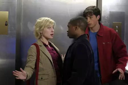 Tajemnice Smallville - galeria zdjęć - filmweb