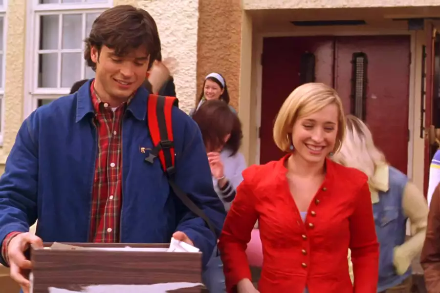 Tajemnice Smallville - galeria zdjęć - filmweb