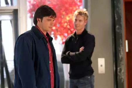 Tajemnice Smallville - galeria zdjęć - filmweb